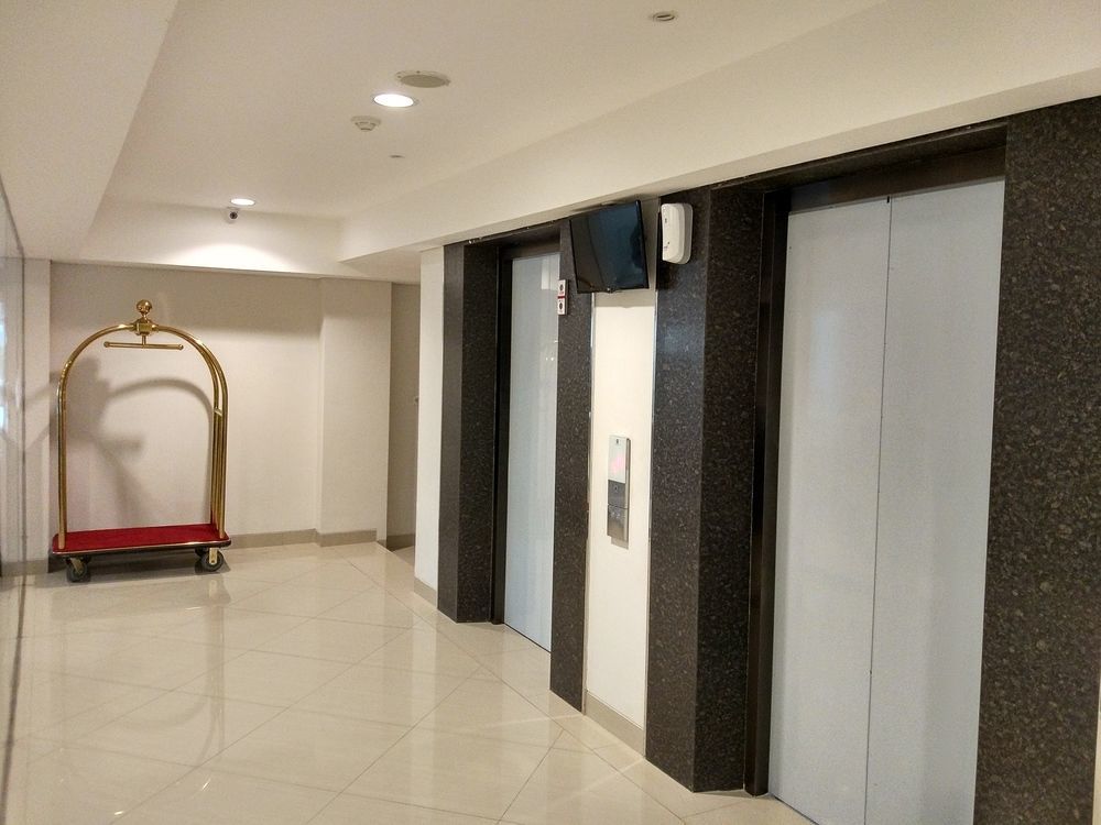 All Nite And Day Hotel Alam Sutera Serpong Εξωτερικό φωτογραφία